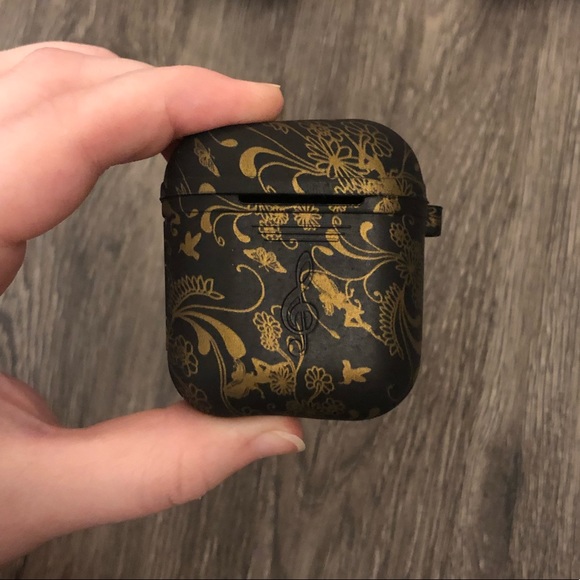 AirPods Cases - Picture 3 of 6